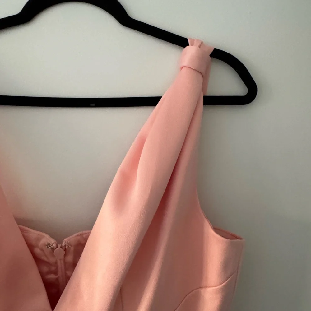 House of CB Peach Satin Pleated Midi Dress. - Picture 4 of 12